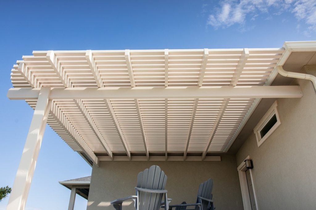 pergola construction material options