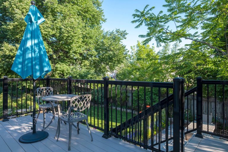 deck construction with railings